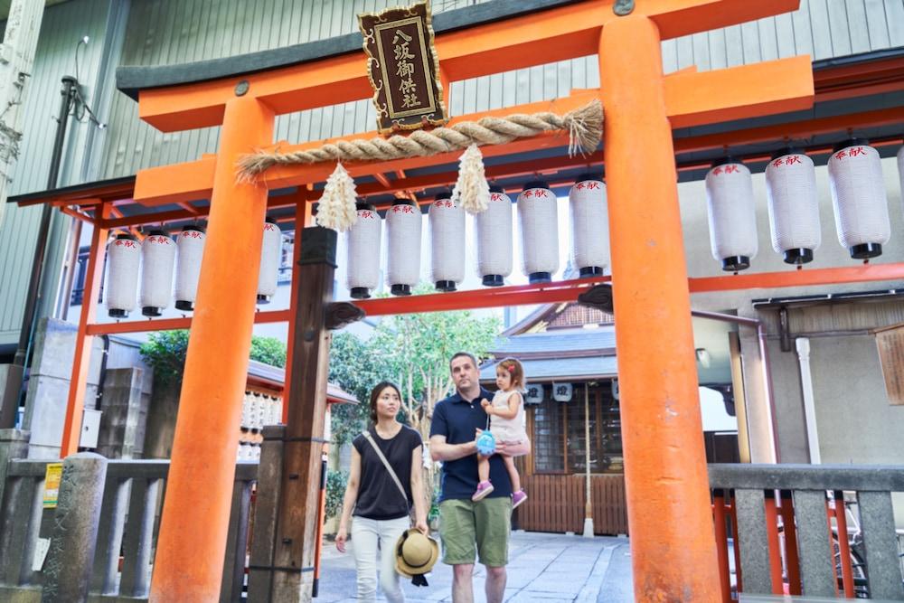 Готель Mimaru Kyoto Nijo Castle Екстер'єр фото